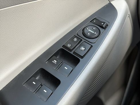 Used 2018 Hyundai Tucson SEL AWD/4WD image 11