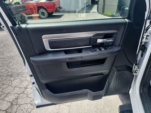 Used 2024 RAM 1500 Warlock AWD/4WD image 10