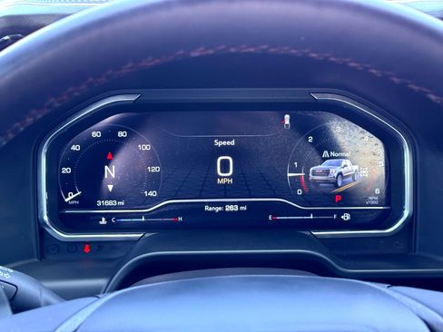 Used 2024 GMC Sierra 1500 AT4X image 29