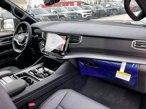 New 2026 Jeep Grand Wagoneer Limited image 10