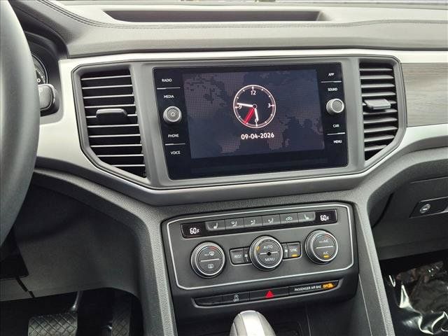 Used 2021 Volkswagen Atlas SE w/ Panoramic Sunroof Package FWD image 12