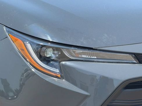 Used 2025 Toyota Corolla LE FWD image 27