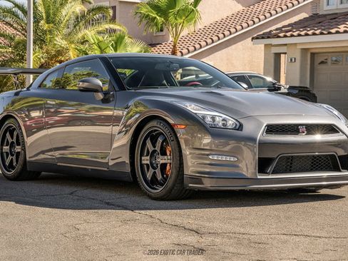 Used 2016 Nissan GT-R Black Edition AWD/4WD image 12