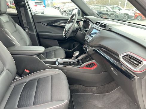 Used 2023 Chevrolet TrailBlazer RS image 13