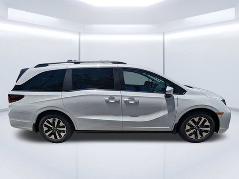New 2026 Honda Odyssey EX-L image 3
