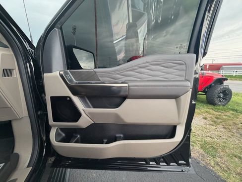 Used 2025 Ford F150 Platinum w/ Equipment Group 703A Plus AWD/4WD image 19