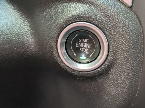 Used 2021 GMC Sierra 1500 SLE w/ X31 Off-Road Package AWD/4WD image 16