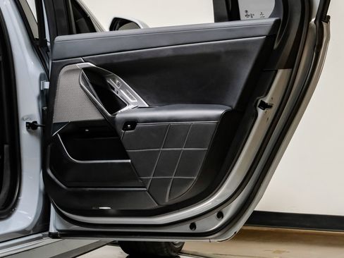 Used 2023 BMW 740i RWD image 47