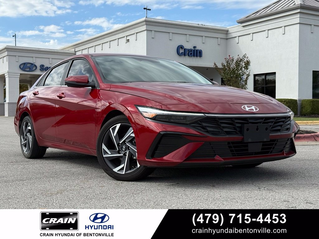 Used 2026 Hyundai Elantra Limited FWD image 1