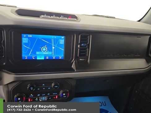 Certified 2023 Ford Bronco Black Diamond image 17