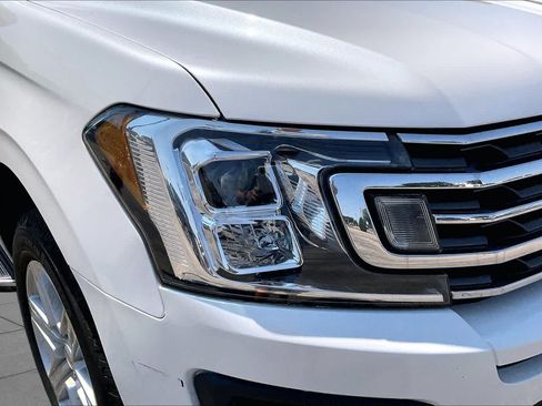 Used 2019 Ford Expedition Max XLT w/ Equipment Group 202A AWD/4WD image 27