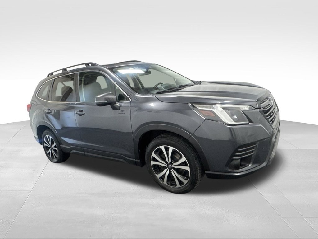 Used 2022 Subaru Forester Limited AWD/4WD image 5