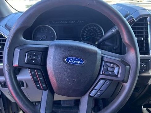 Used 2015 Ford F150 XLT image 18