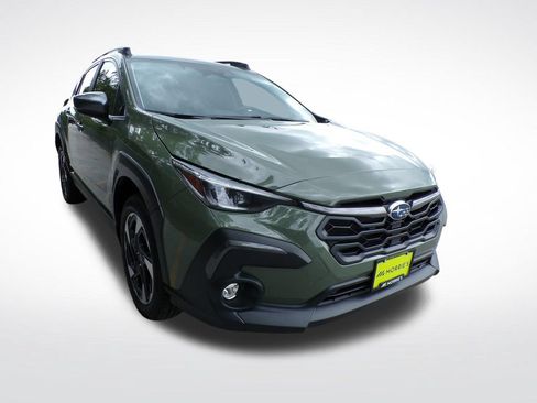 Used 2024 Subaru Crosstrek 2.5i Limited w/ Crosstrek Mirror Package AWD/4WD image 9