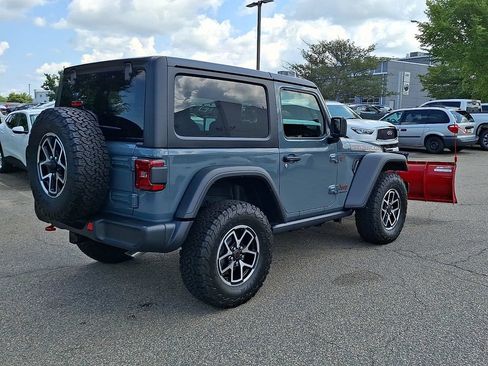 Used 2024 Jeep Wrangler Rubicon AWD/4WD image 9