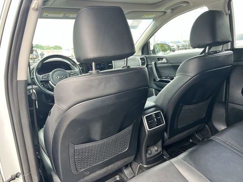 Used 2022 Kia Sportage EX w/ EX Technology Package FWD image 39