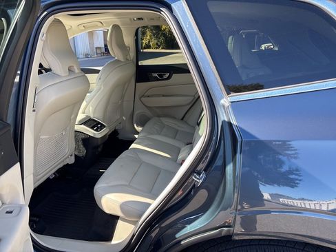 Used 2021 Volvo XC60 T5 Inscription w/ Advanced Package image 6