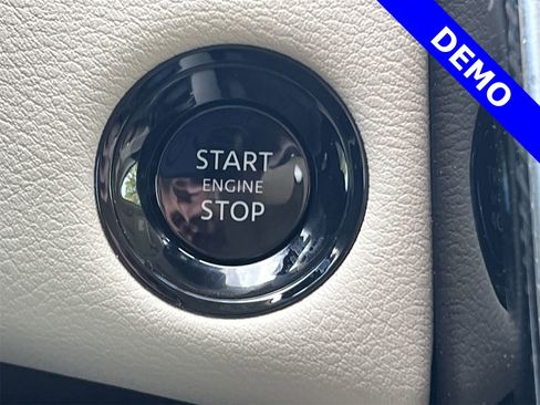 New 2025 Nissan Armada Platinum Reserve AWD/4WD image 6