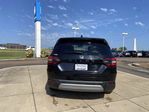 Used 2024 Honda Pilot EX-L image 10
