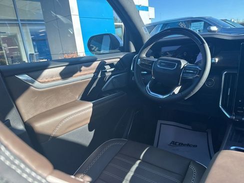 New 2026 GMC Acadia Denali Ultimate AWD/4WD image 17