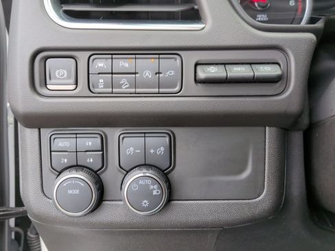 Used 2021 Chevrolet Tahoe High Country AWD/4WD image 17