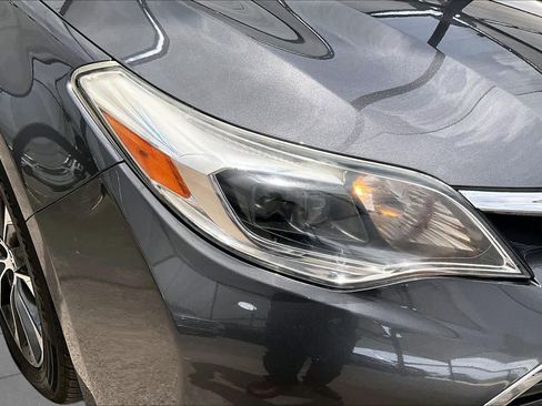 Used 2018 Toyota Avalon XLE Premium FWD image 28