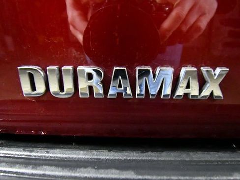 Used 2023 Chevrolet Suburban RST w/ Luxury Package image 18