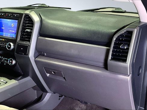 Used 2021 Ford Expedition XLT image 27