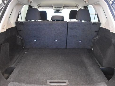 Used 2023 Nissan Rogue SV AWD/4WD image 16