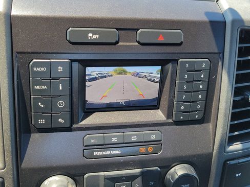 Certified 2022 Ford F250 XL w/ Power Equipment Group RWD image 22