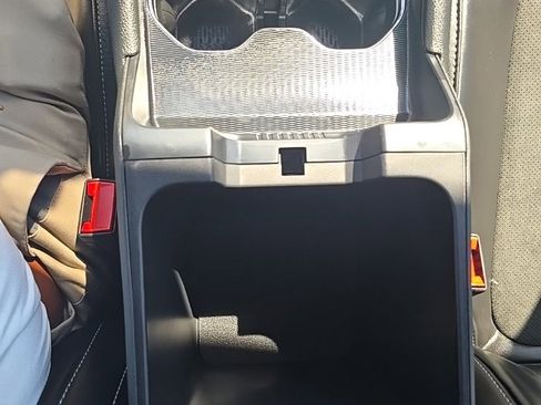 New 2025 Jeep Grand Cherokee L Altitude image 32