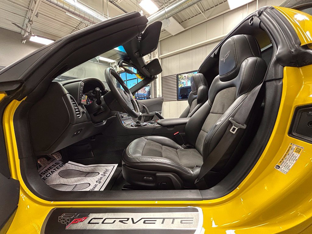 Used 2013 Chevrolet Corvette Grand Sport w/ 4LT Preferred Equipment Group RWD image 44
