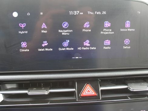 Certified 2024 Kia Niro EX image 44