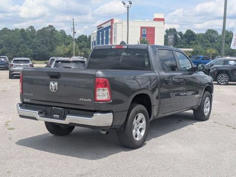 Used 2023 RAM 1500 Big Horn AWD/4WD image 3