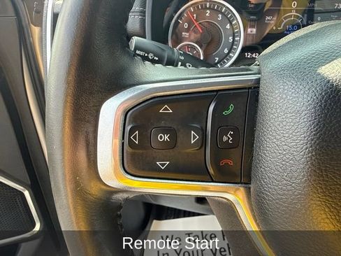 Used 2023 RAM 1500 Laramie AWD/4WD image 12