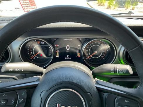 Used 2023 Jeep Gladiator Sport AWD/4WD image 25
