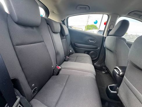Used 2019 Honda HR-V LX image 15