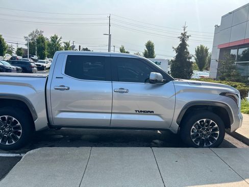 Used 2025 Toyota Tundra Limited w/ Power Package AWD/4WD image 3