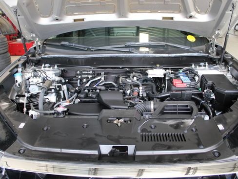 Used 2024 Honda CR-V EX image 8