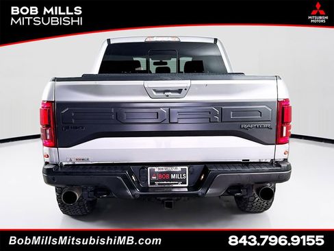 Used 2017 Ford F150 Raptor w/ Equipment Group 802A Luxury AWD/4WD image 6