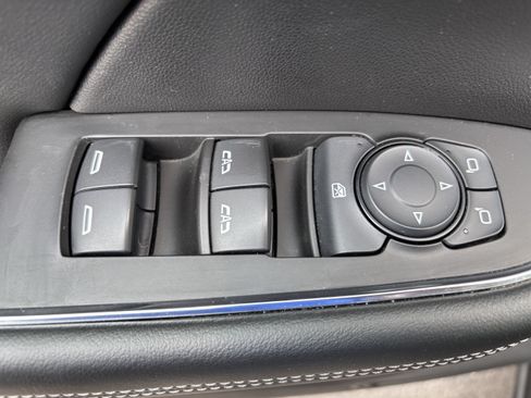 Used 2023 Buick Envision Preferred AWD/4WD image 17