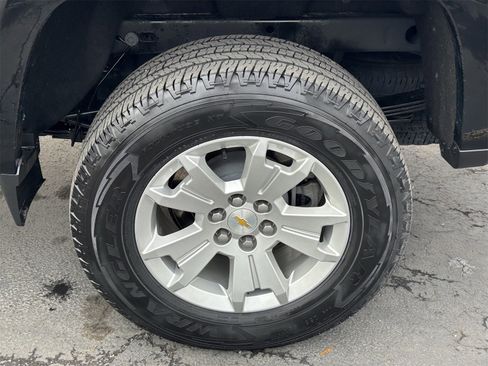 Used 2022 Chevrolet Colorado LT w/ Fleet Safety Package image 15