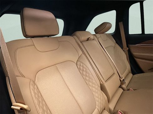 Used 2023 Jeep Grand Cherokee Summit image 15