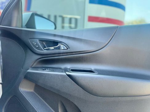 Used 2021 Chevrolet Equinox LT image 43