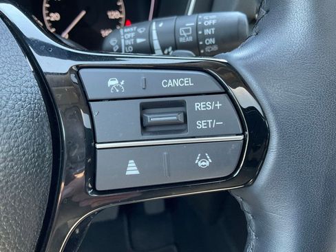 Used 2023 Honda Pilot Touring image 14