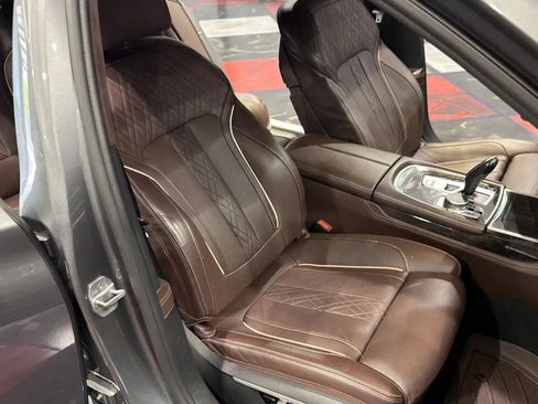 Used 2016 BMW 750i xDrive AWD/4WD image 10