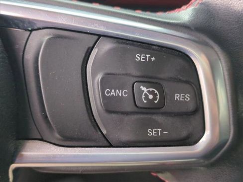 Used 2018 Jeep Wrangler Unlimited Rubicon image 17