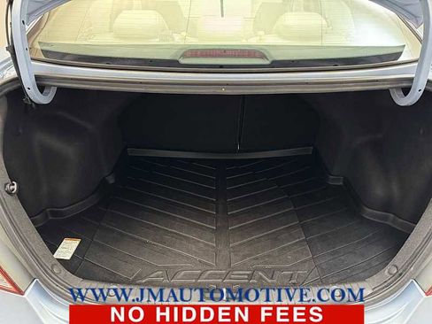 Used 2014 Hyundai Accent GLS image 16