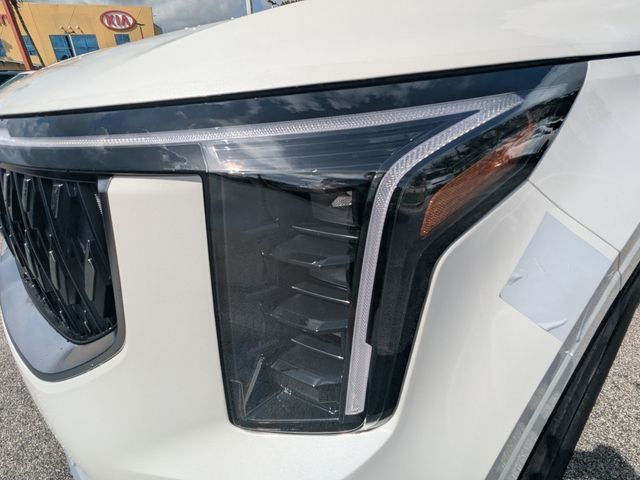 New 2027 Kia Carnival FWD image 10