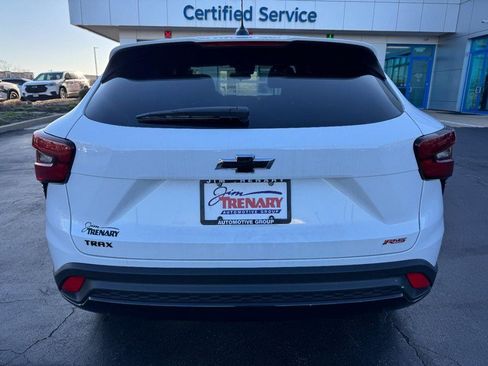 New 2026 Chevrolet Trax RS FWD image 4